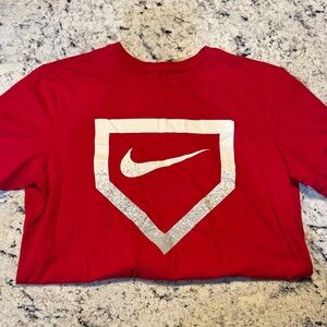 Nike men’s diamond Shield Logo T-Shirt